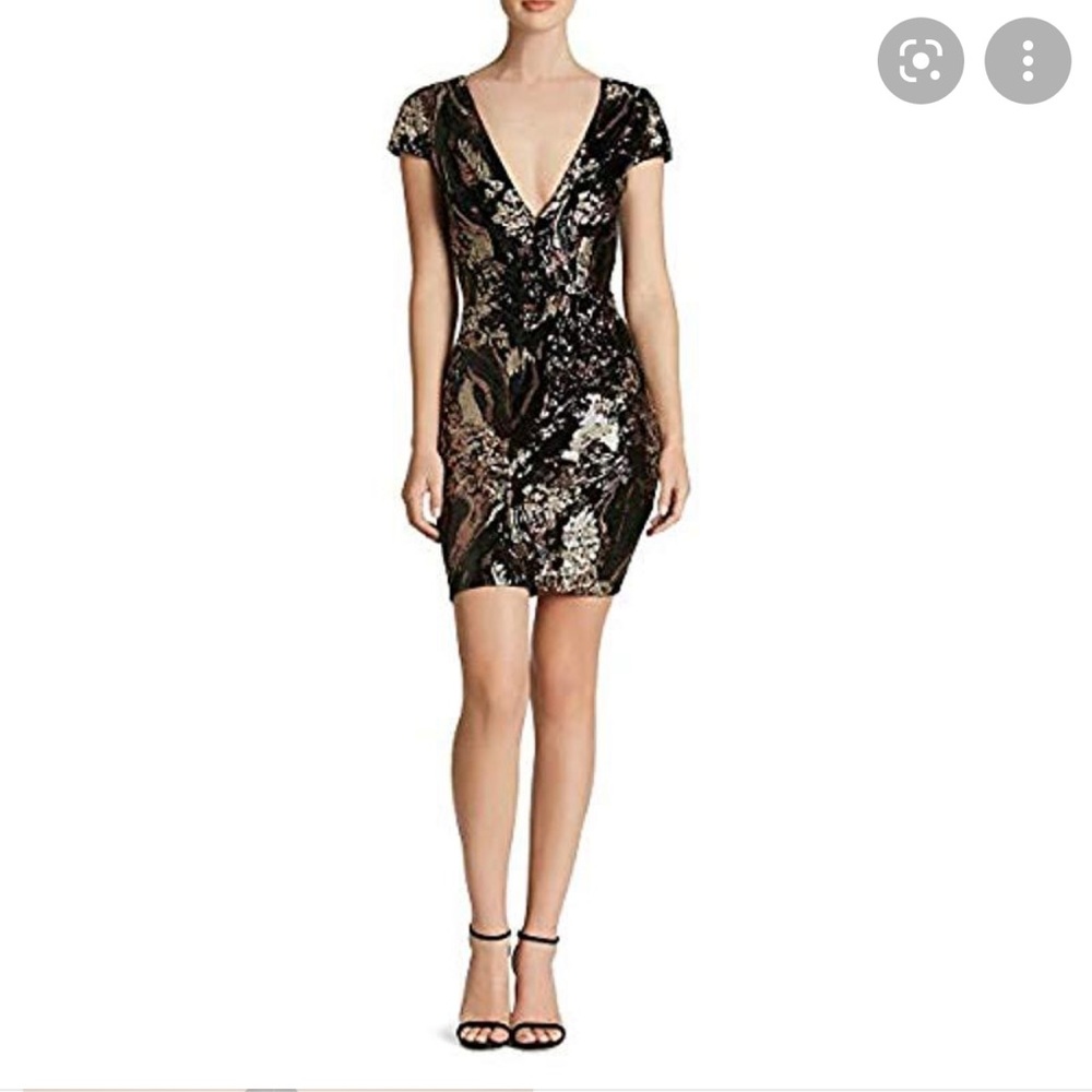 Nwt small gold sequin crystal bling gold Zoe v
